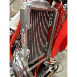 PROTECTIONS DE RADIATEURS ALUMINIUM - BETA 250 X-TRAINER / 300 X-TRAINER